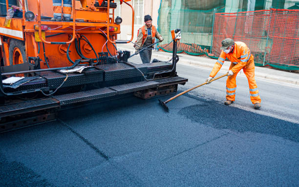 Best Concrete Driveway Installation  in Willamina, OR